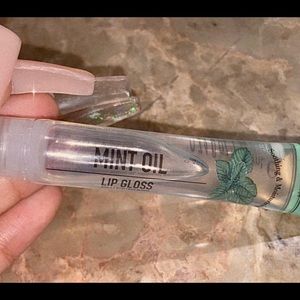 Hydrating Lip gloss